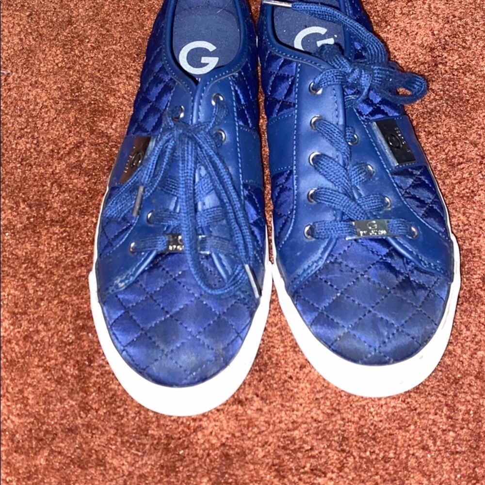 Guess navy blue sneakers
